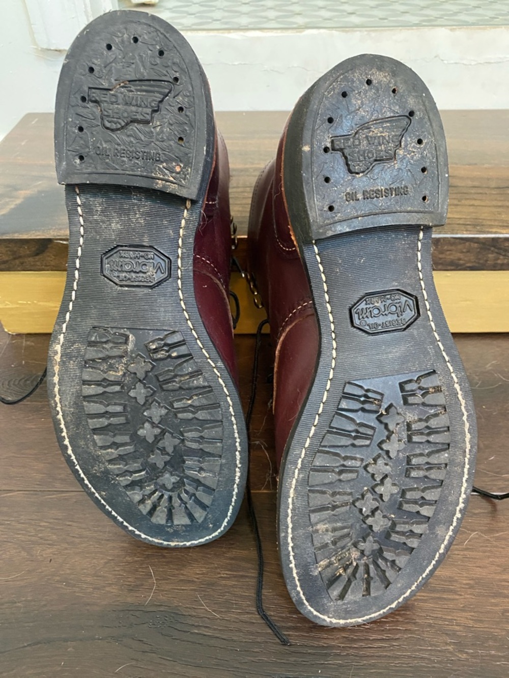 Red Wing Shoes Men's Iron Ranger in Oxblood Leather Lace-Up Boots - Picture 5 of 5